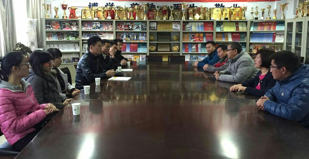 公司实习小组与实习单位座谈